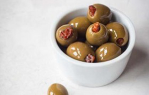 Green Olives Stuffed with Sundried Tomatoes - 1x2kg TRAY